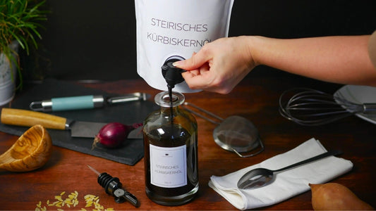 Moderne Verpackungslösung Kürbiskernöl